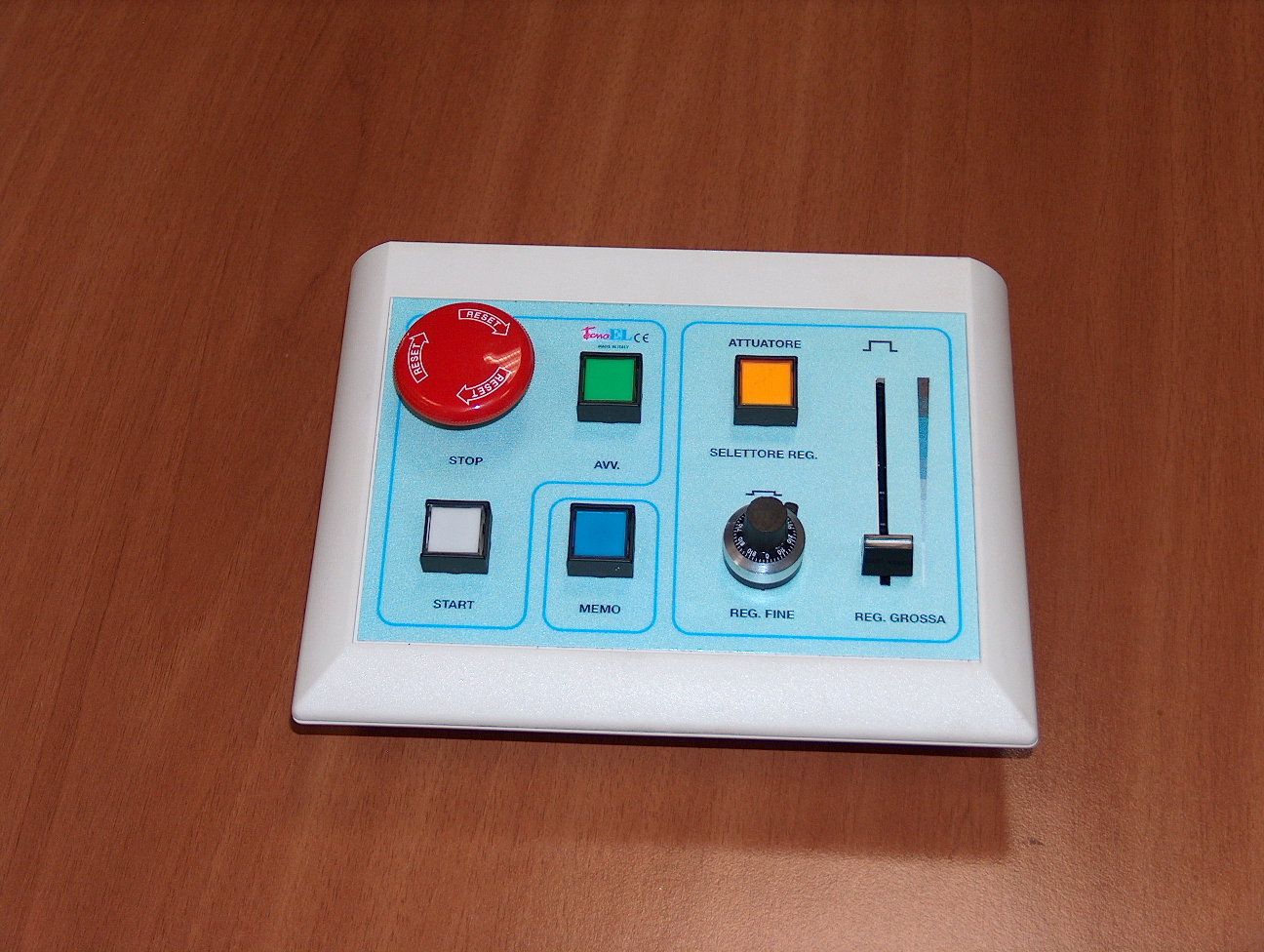 Consolă de Comandă Standard Mică